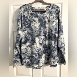 Tied-dye long-sleeved shirt